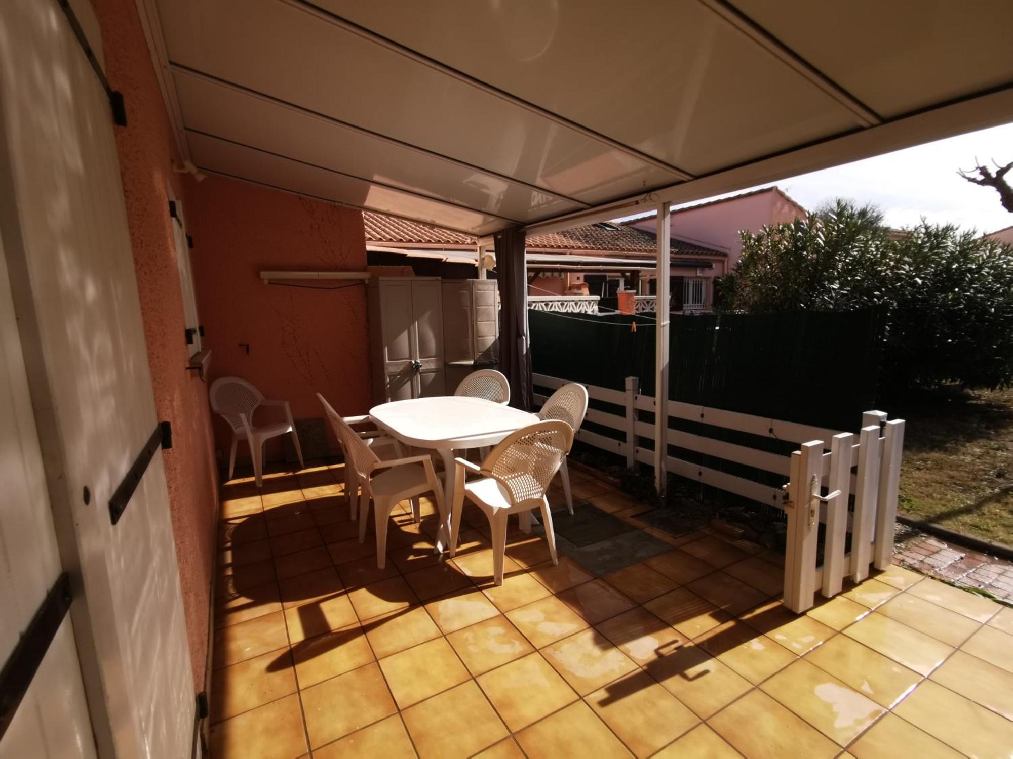 Les Lavandines -Coquette Maison De Vacances - 400 M De La Plage - Grande Terrasse - 2 Chambres - 2 Salles De Bain - Tout Confort Argeles-sur-Mer Luaran gambar