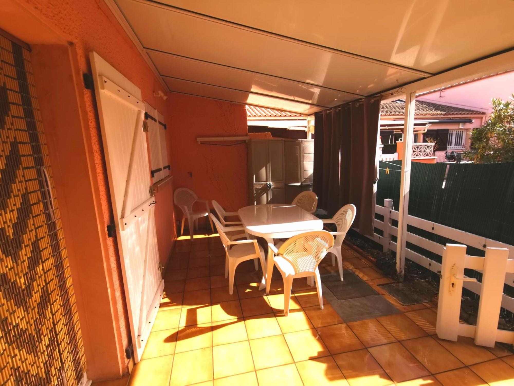 Les Lavandines -Coquette Maison De Vacances - 400 M De La Plage - Grande Terrasse - 2 Chambres - 2 Salles De Bain - Tout Confort Argeles-sur-Mer Luaran gambar